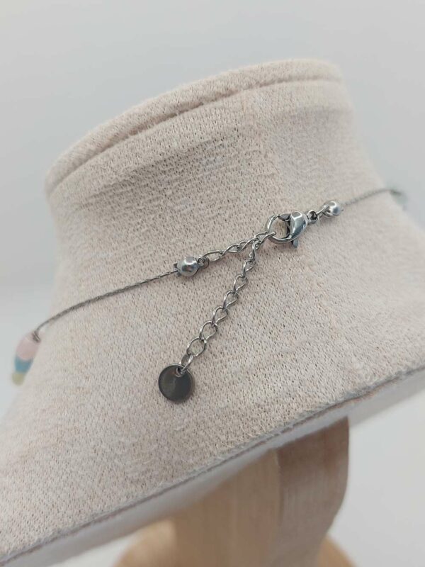 le collier est ajustable