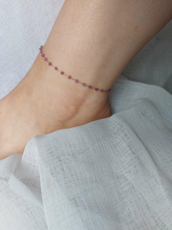 BRACELET DE CHEVILLE AVEC PERLE DE TOURMALINE