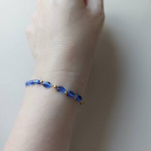 perle bleu foncé