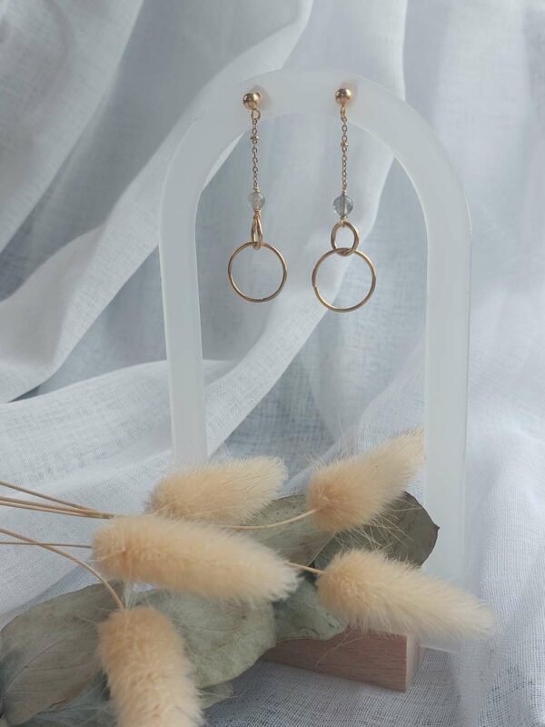 boucles d'oreilles pendantes avec anneaux