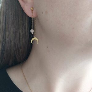 boucles d'oreilles avec pierre de lune et lune à l'arrière