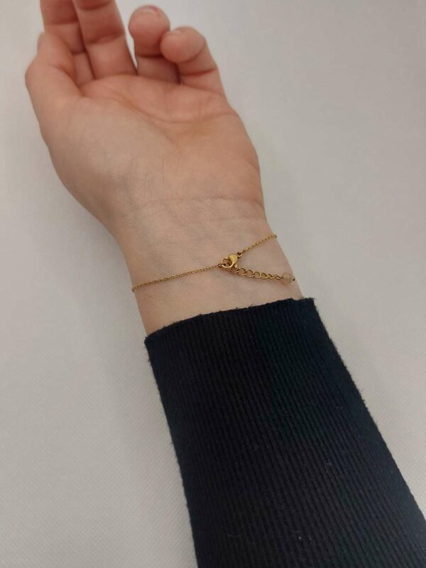 bracelet ajustable au poignet