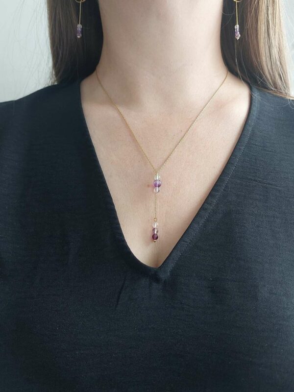 collier Y plongeant