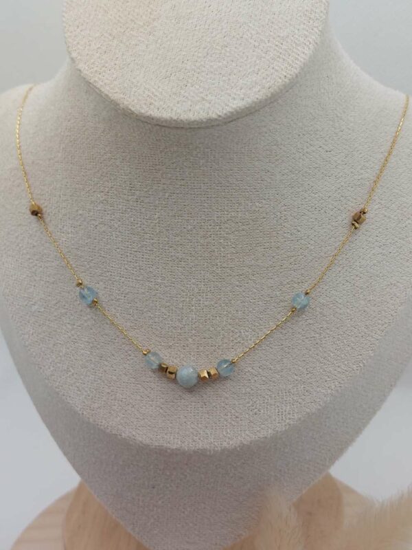 collier ras de cou en aigue marine