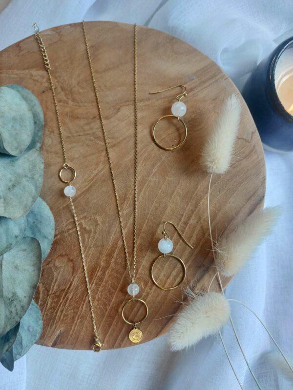 ensemble collier bracelet et boucles d'oreilles pierre de lune