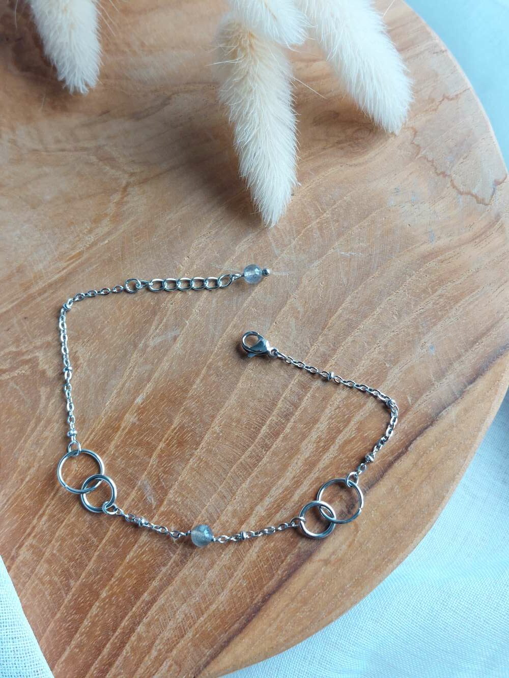 bracelet avec cercle et labradorite