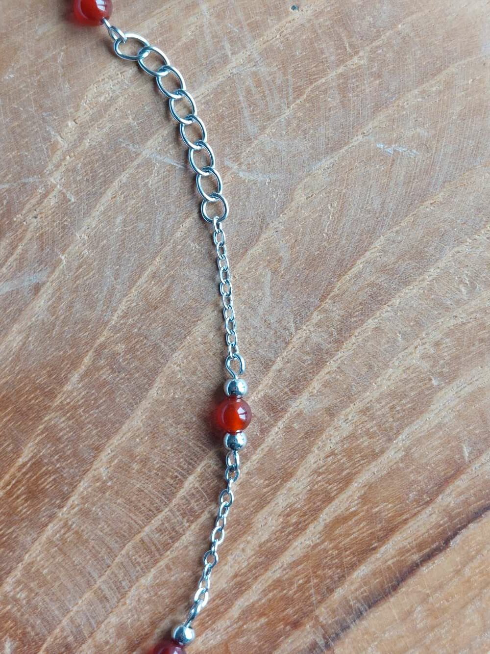 perle argenté et cornaline