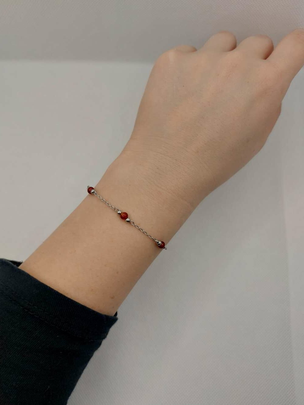 bracelet argenté avec cornaline