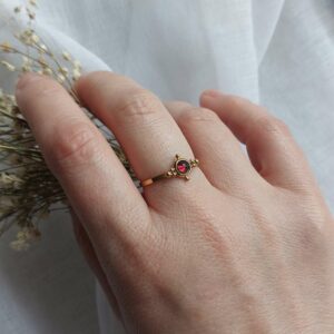 bague fine en pierre naturelle de grenat