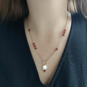 collier long en cornaline et nacre