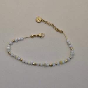 bracelet avec pierre de lune blanche et opale jaune claire