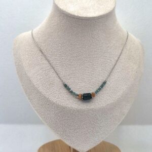 collier argenté avec jade et aventurine