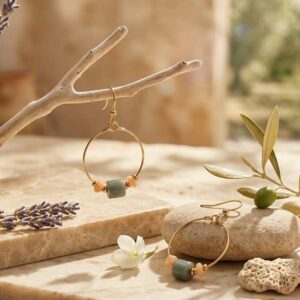 BOUCLES D'OREILLES CR2OLES AVEC PERLE VERTE DE JADE ET D'AVENTURINE