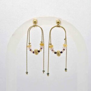Boucles d'oreilles en forme de cercle avec plusieurs perles de pierres naturelles
