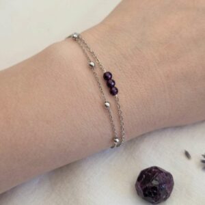 Bracelet double rang en acier inoxydable argenté avec perle de grenat