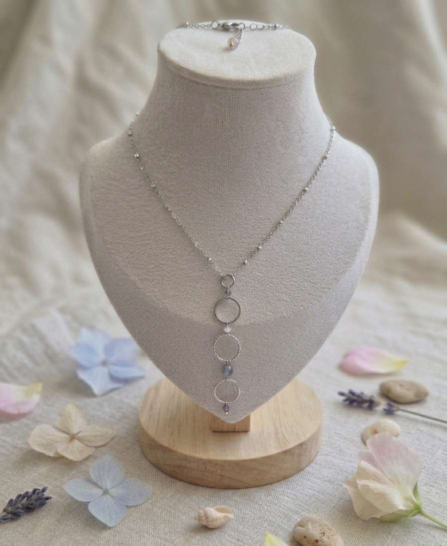 Collier plongeant avec labradorite, améthyste et quartz rose
