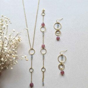 ensemble doré avec pierre de quartz et améthyste